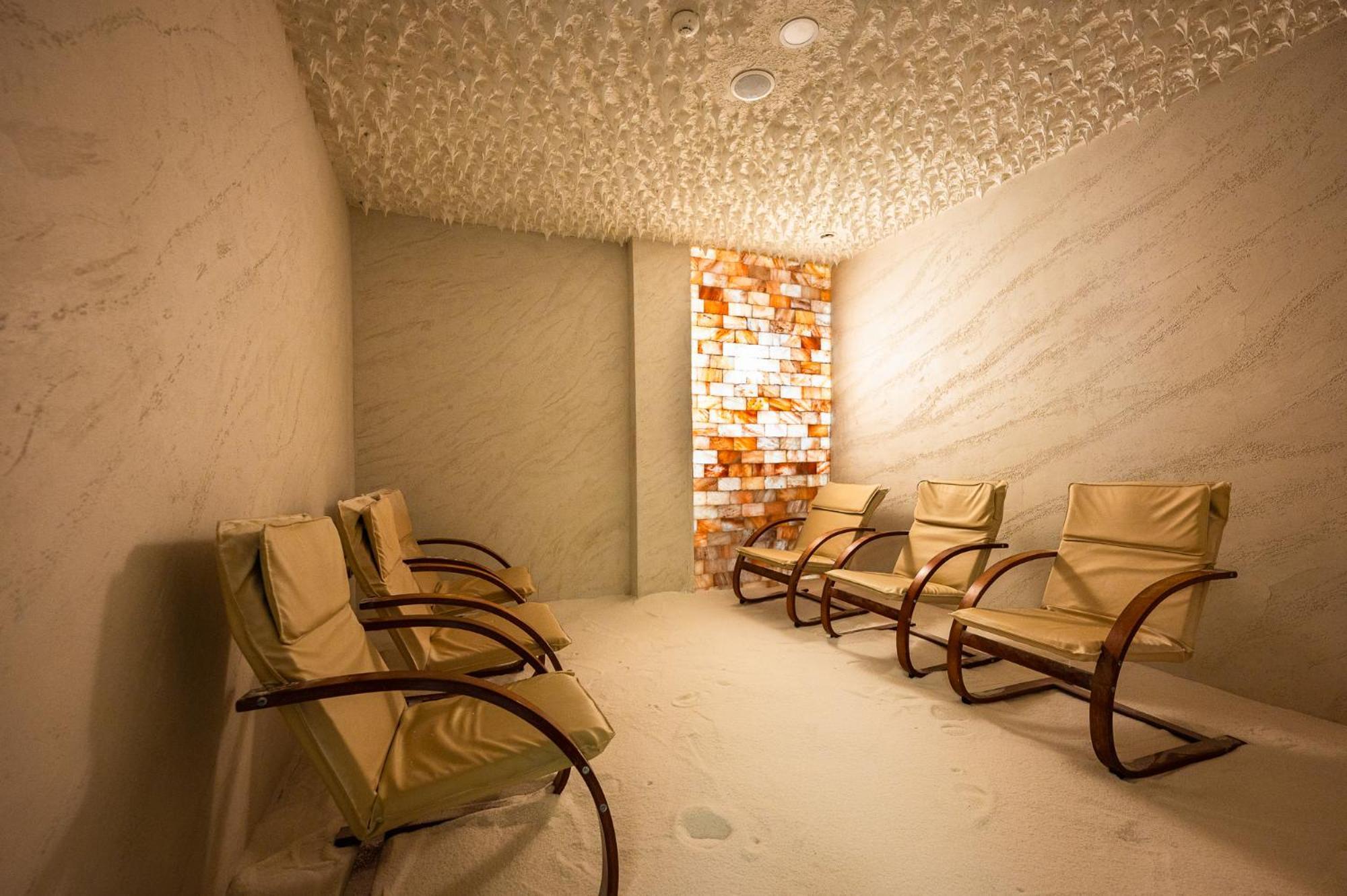 Spa Hotel Infinity Park 韦林格勒 外观 照片